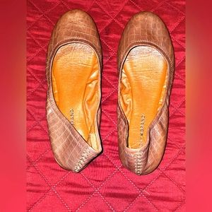 Lucky Brand leather flat brown shoes